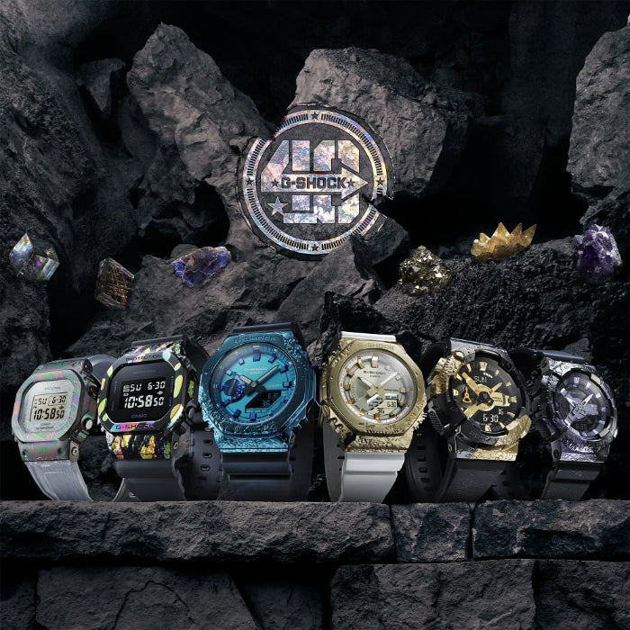 G-SHOCK DW-5600 クリアスケルトン + バンパー + メタル遊環腕時計